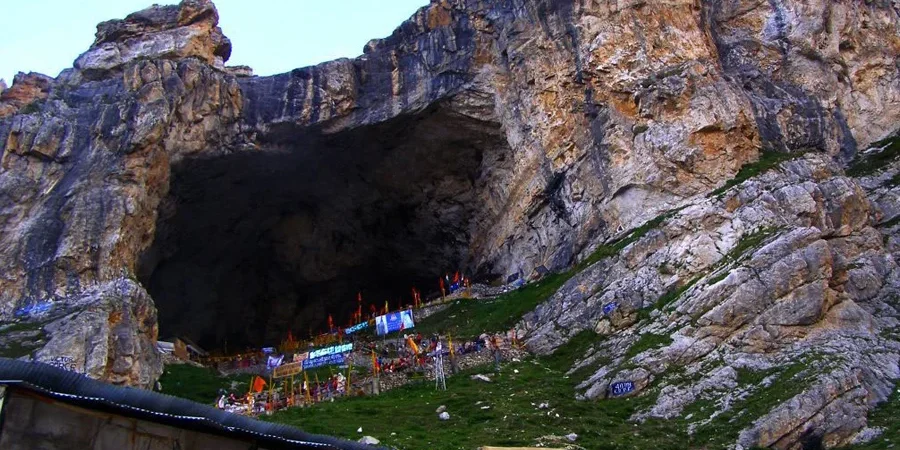 Amarnath Yatra Tour from Pahalgam by Helicopter